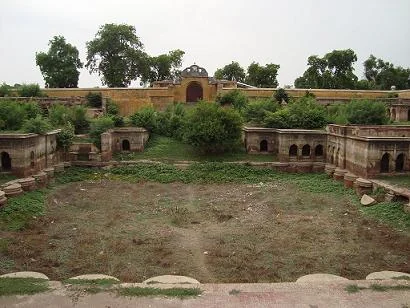 Historic Riverside Promenade & Ghats of Tirwaganj, Tirwaganj