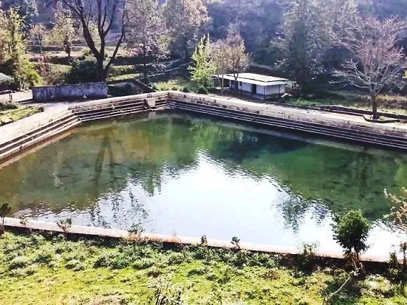 Nal Damyanti Tal Lake Bhimtal Uttarakhand
