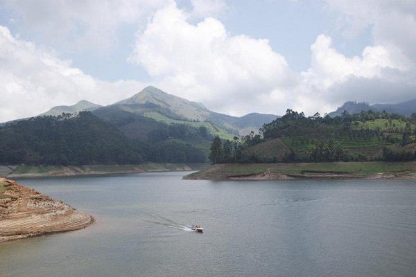 Devikulam Lake