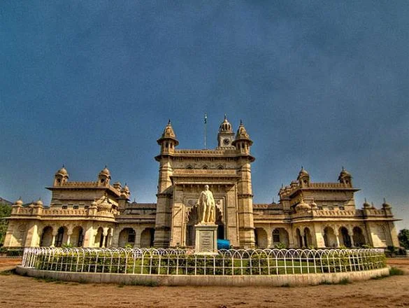 Mayo College