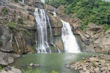 Hundru Falls