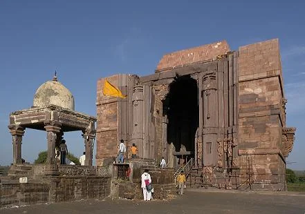 Bhojpur Temple Colossal Shiva Lingam in Madhya Pradesh