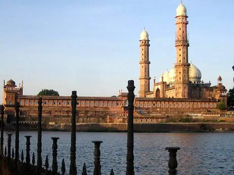 Historic Indo-Islamic Mosques and Stone Arch Arcades in South Asia