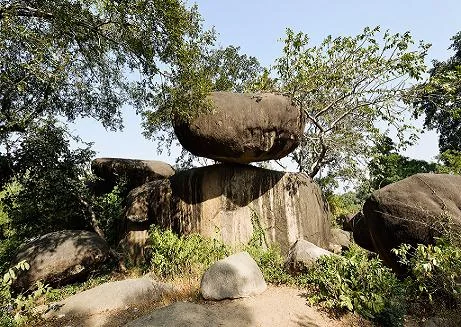 Balancing Rocks