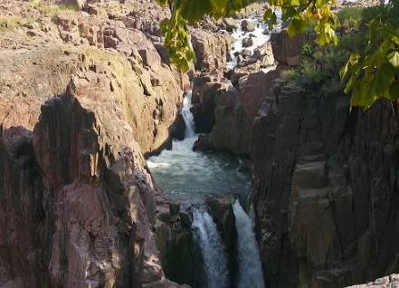 Raneh Falls