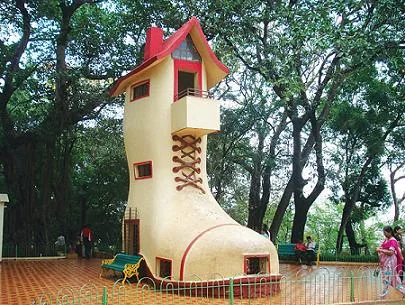 Kamala Nehru Park Old Womans Shoe Boot House in Malabar Hill Mumbai