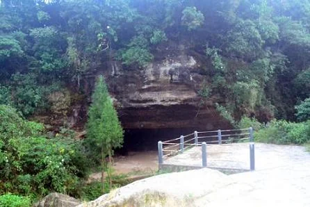 Mawjymbuin Cave Natural Shivalinga Stalagmite in Mawsynram Meghalaya