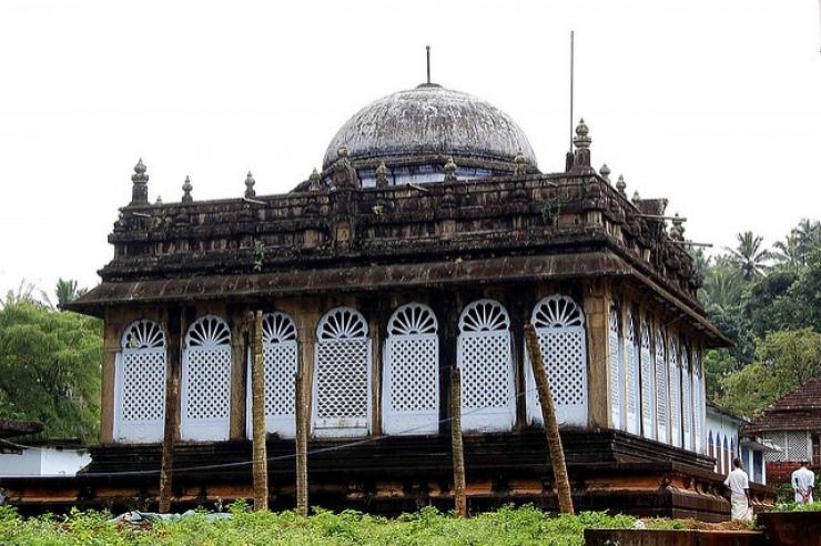 Pazhayangadi Mosque