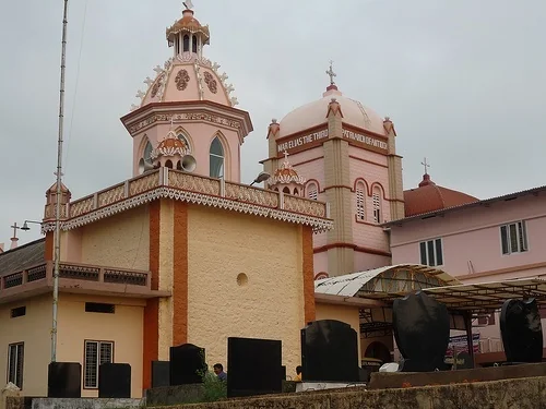 Manjinikkara Dayara St Ignatius Jacobite Syrian Orthodox Cathedral in Omalloor