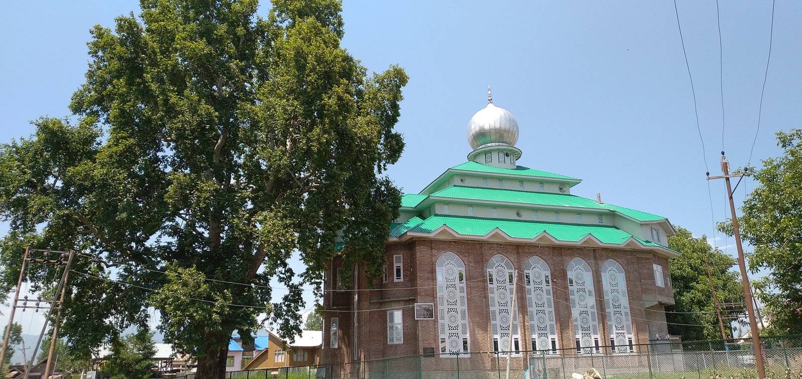 Historic Jamia Masjid Sopore & Ziyarat Sultan-ul-Arifeen, Sopore