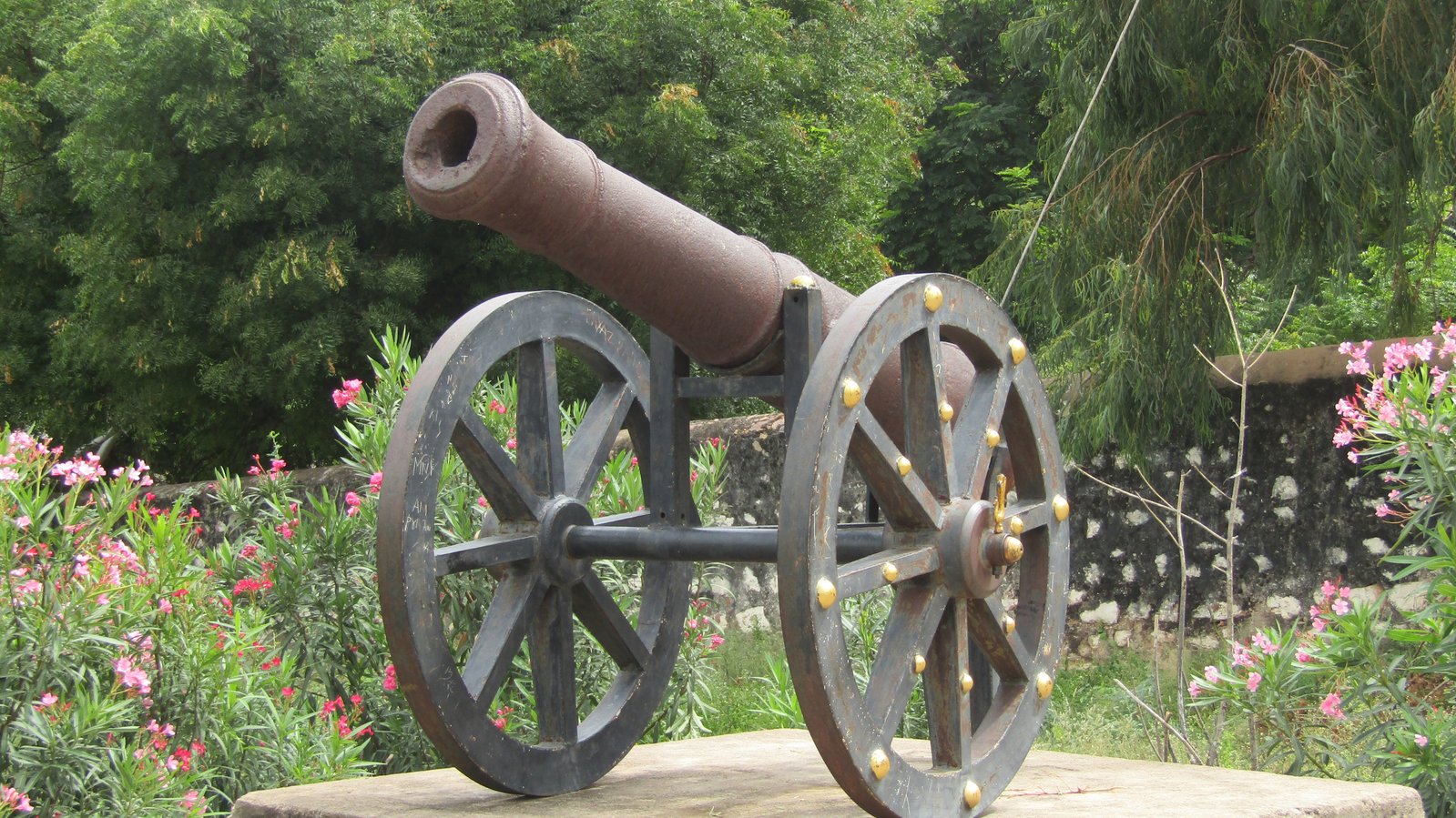 Sir Thomas Munro Memorial Chattrum and Rayalaseema Plains