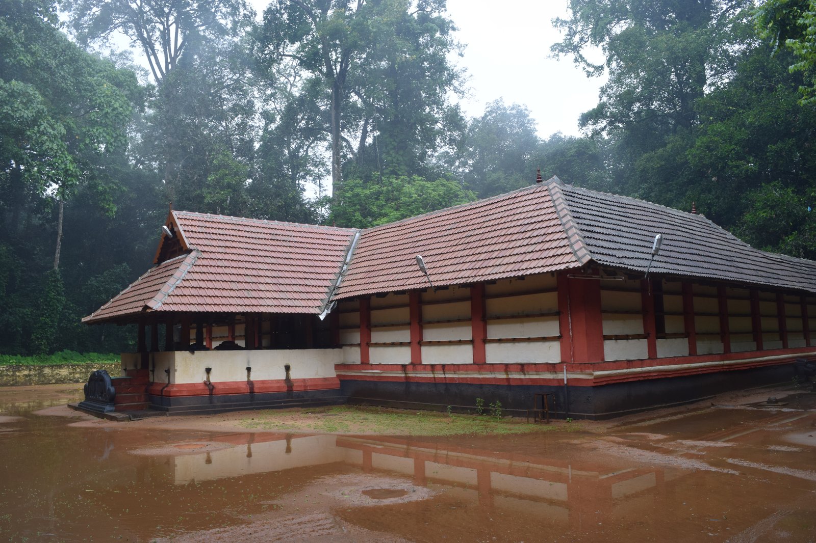 Iringole Kavu Forest Temple Gateway Perumbavoor