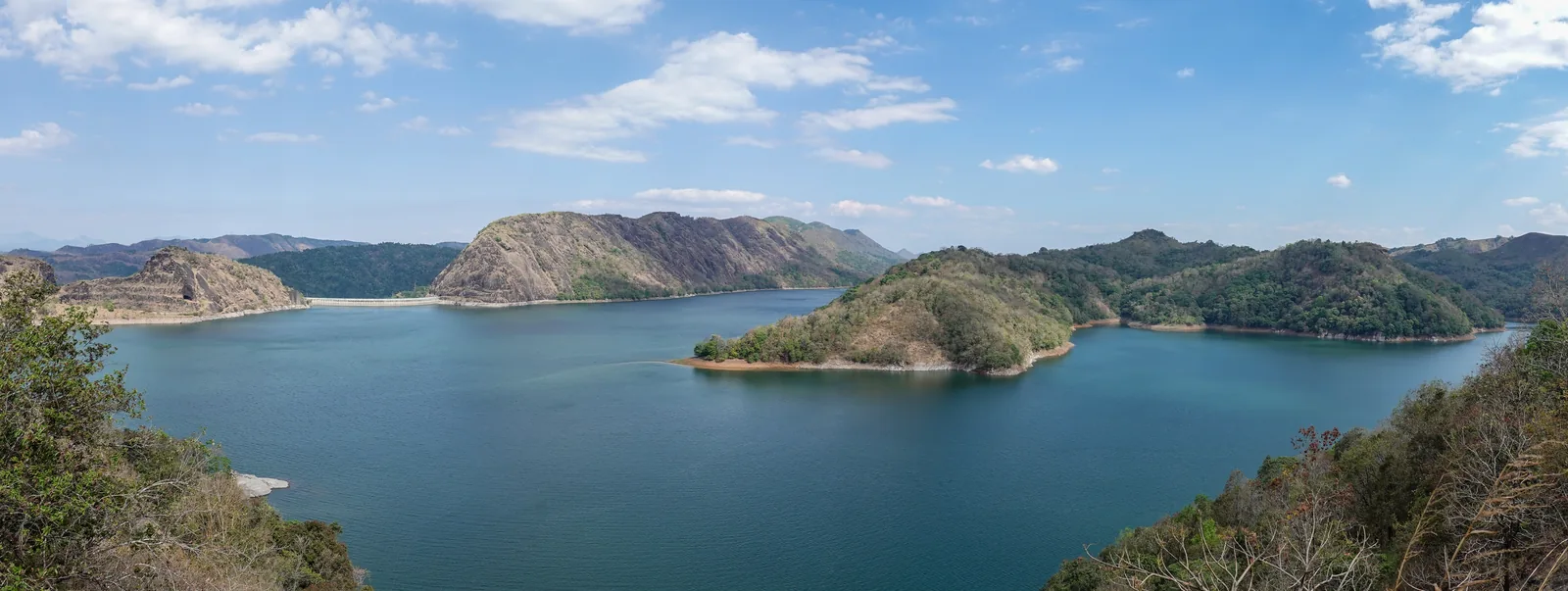 Peaceful Mountain Lake Horizons and Tropical Forests of Idukki
