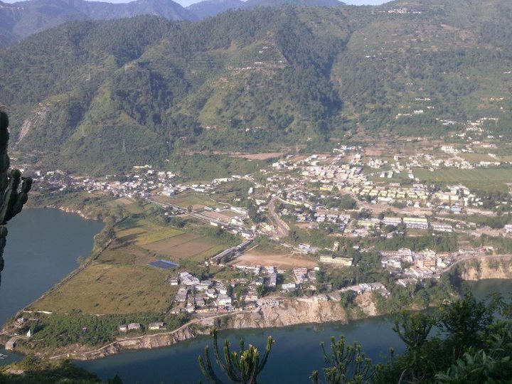 Pantnagar Airport, Chinyalisaur