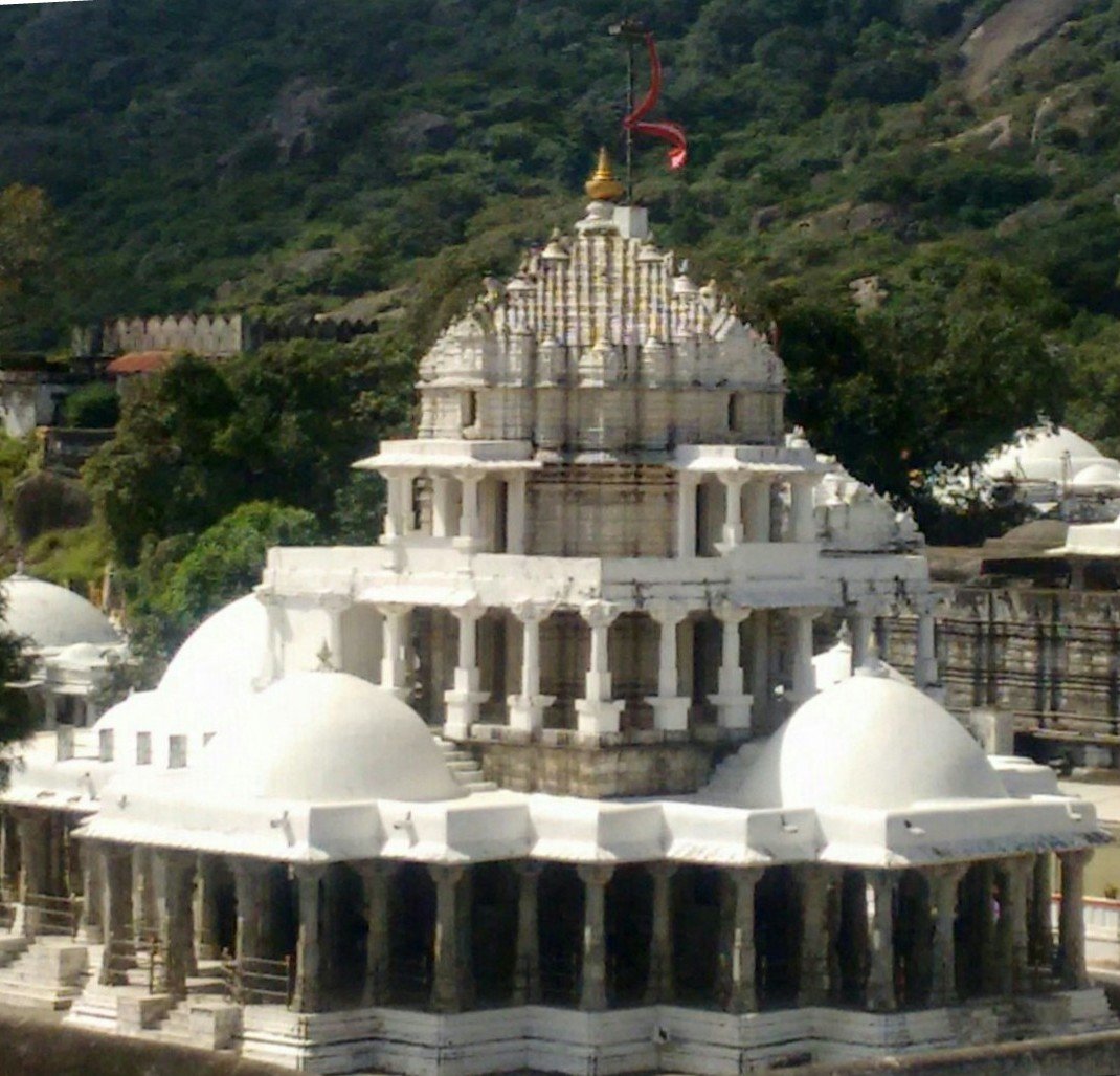Pavapuri Tirth Dham White Marble Architecture