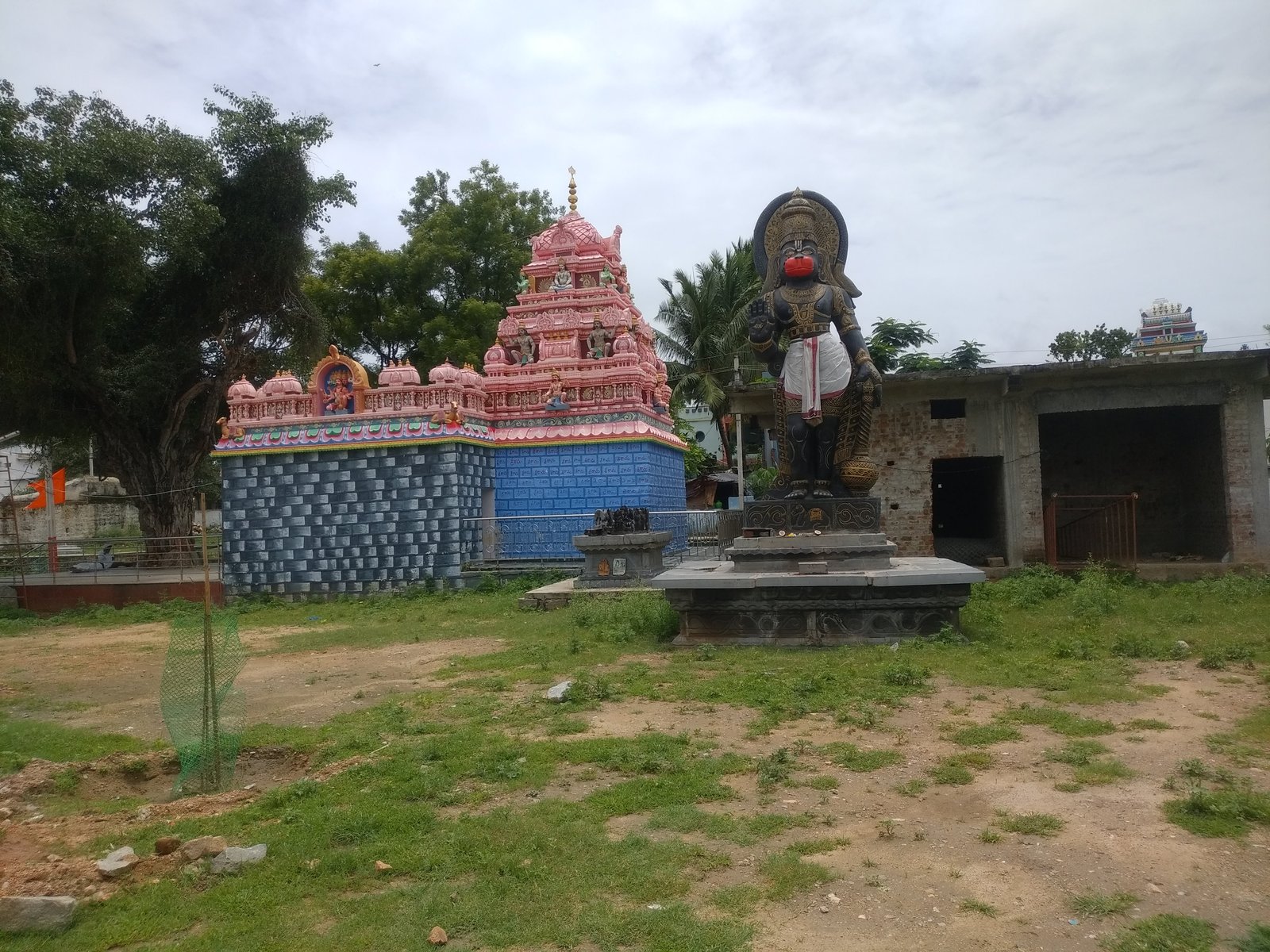 Sri Raghavendra Swamy Temple and Sri Someshwara Temple