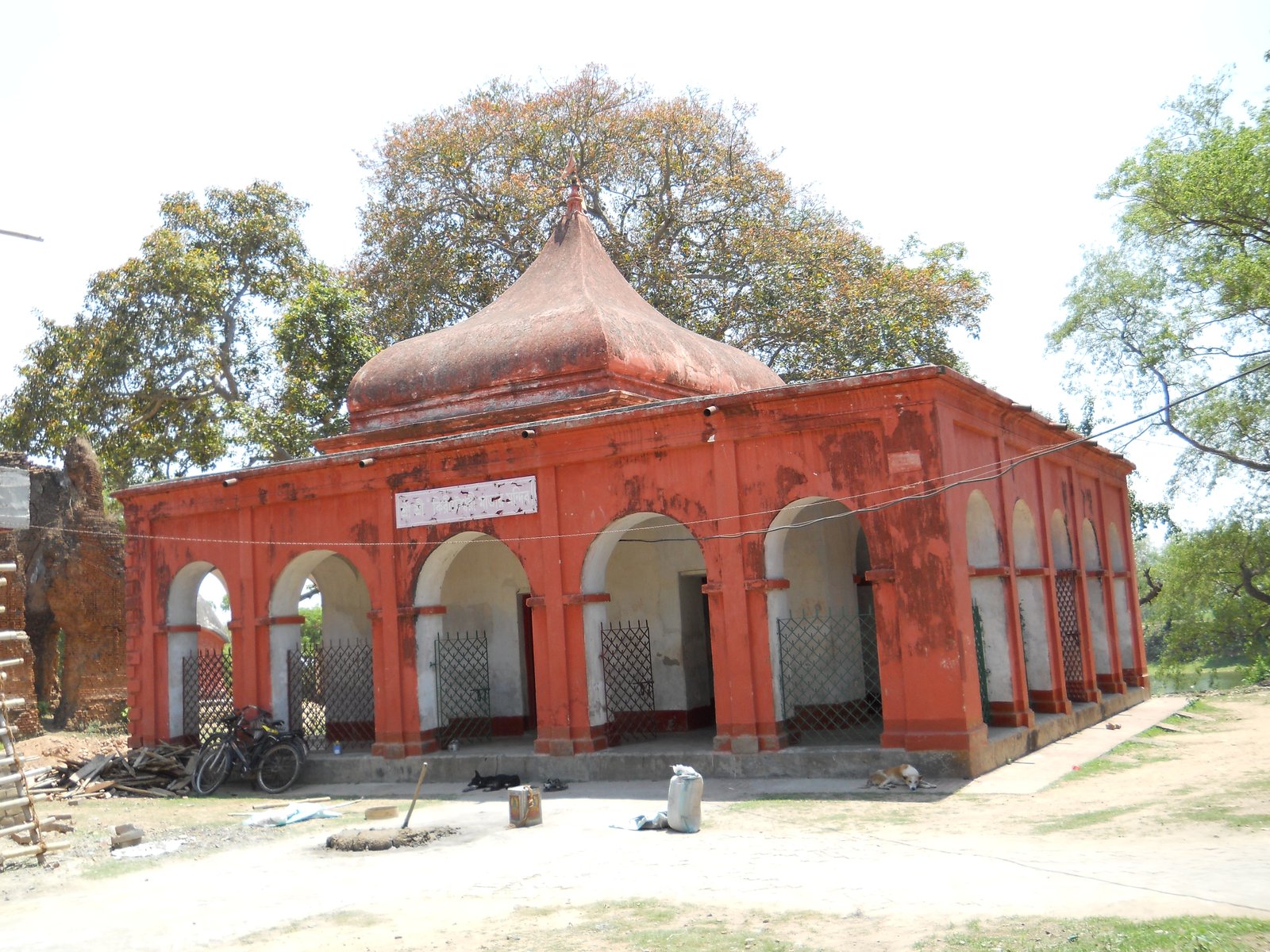 Kathgola Palace and Adinath White Marble Jain Mandir