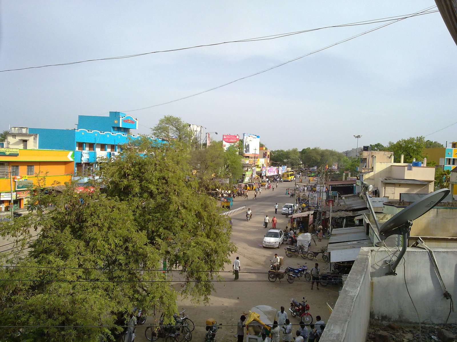 Polur Town Overview and Main Road