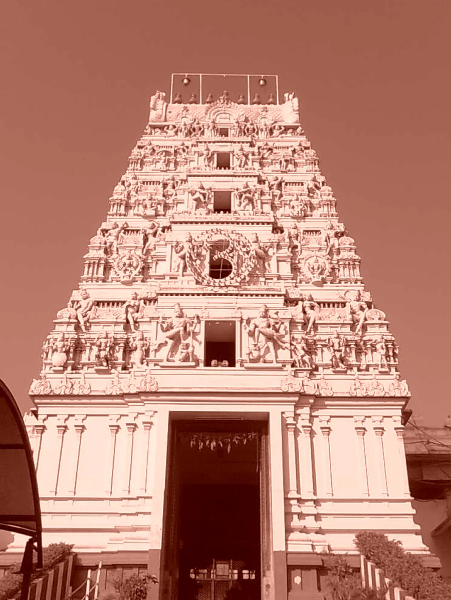 Dravidian Gopuram Architecture and Temple Corridors in Tamil Nadu