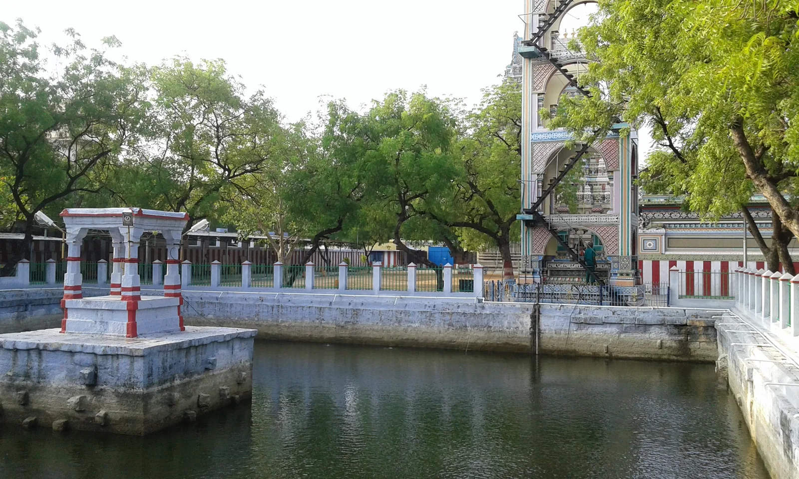 Sivakasi Badrakali Amman Temple & Theppakulam Gateway