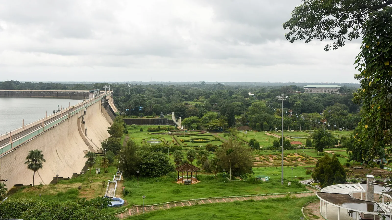Malampuzha Dam and Gardens Palakkad