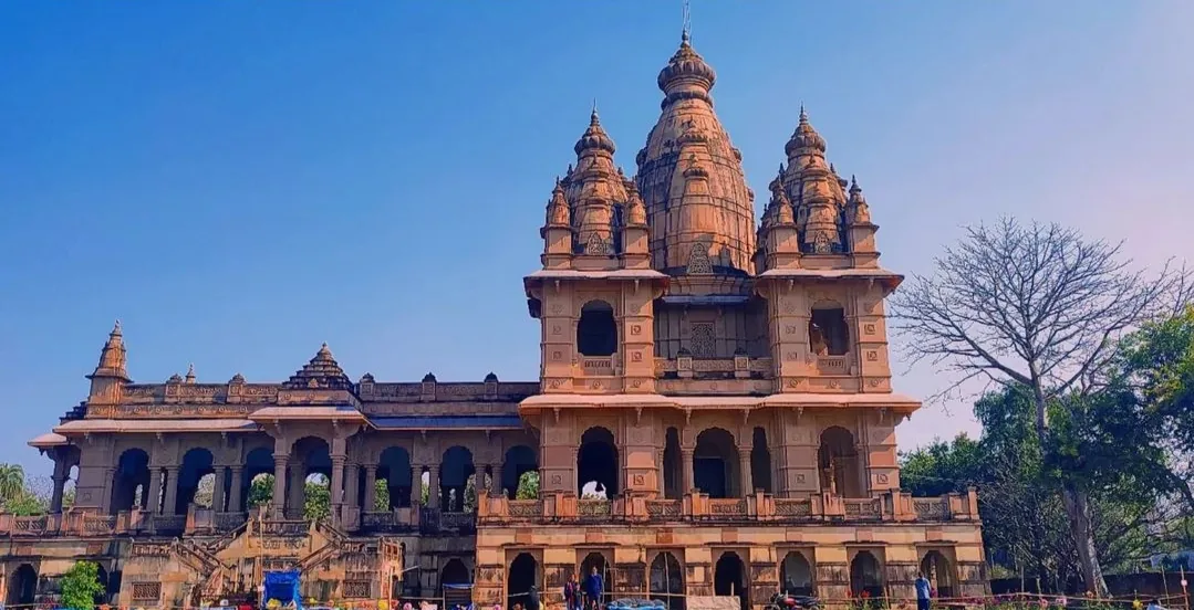 Naulakha Mandir Deoghar