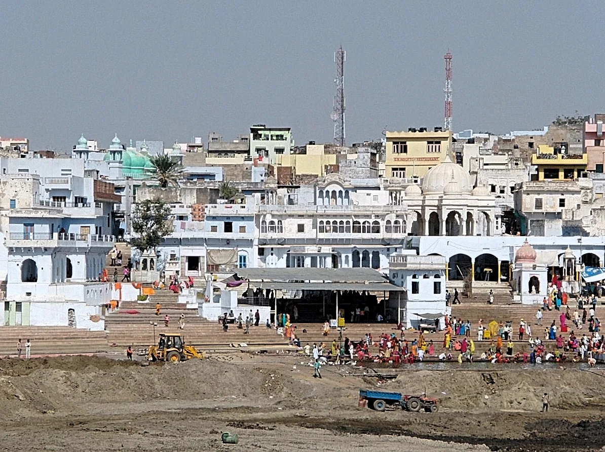 Pushkar Lake Ghats