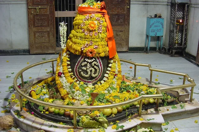 Raj Rajeshwar Temple Akola