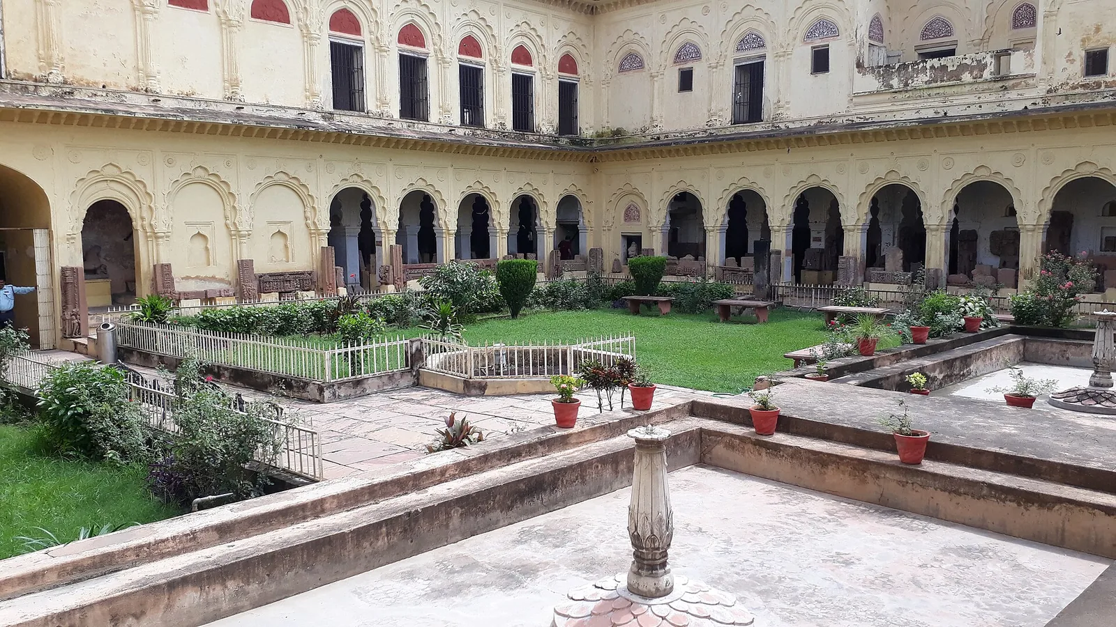 Rani Mahal Royal Palace of Rani Laxmibai and Archaeological Sculpture Museum