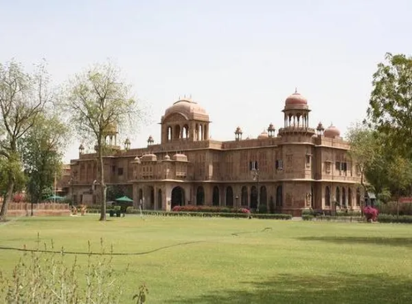 Lalgarh Palace