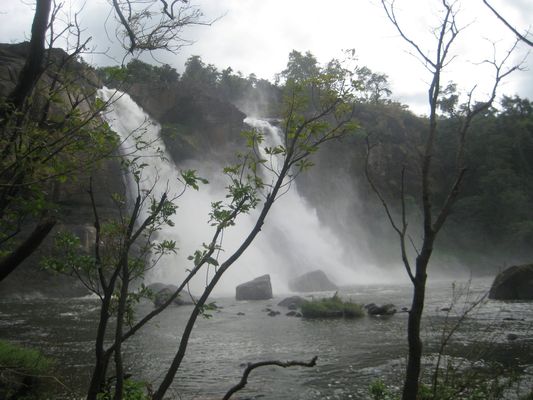 Hotels in Athirappally