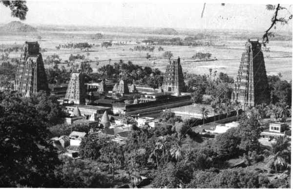 Tirukalukundram tourist destination