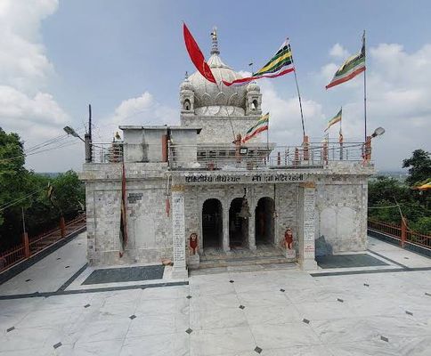 Rehli tourist destination
