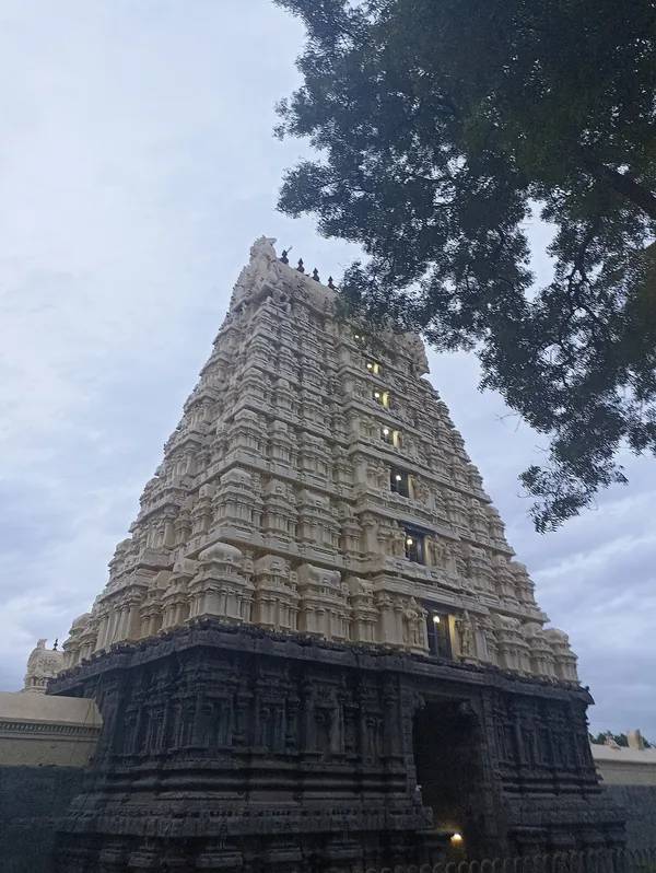 Jalakandeswarar Temple