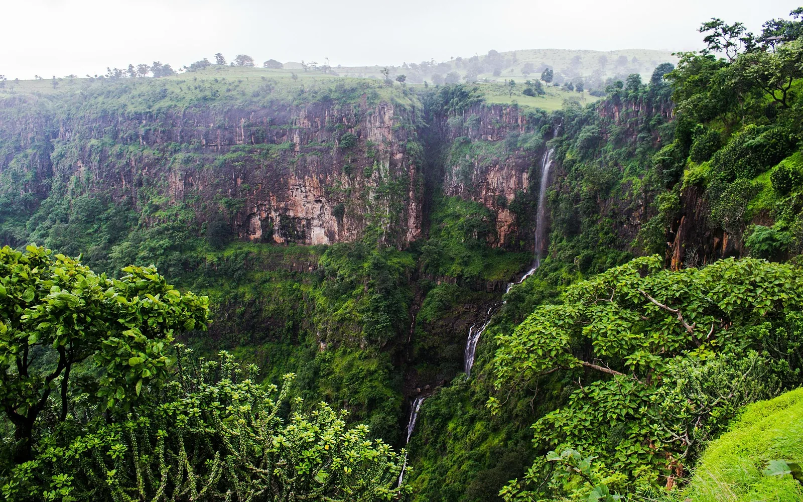 Toranmal Satpura Hill Station and Yashwant Lake