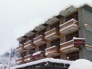 Hotel Vyas Vatika Manali