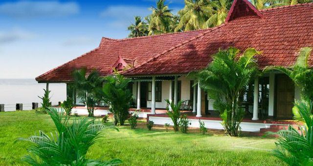 Kovilakam Lakeside Villa Alleppey