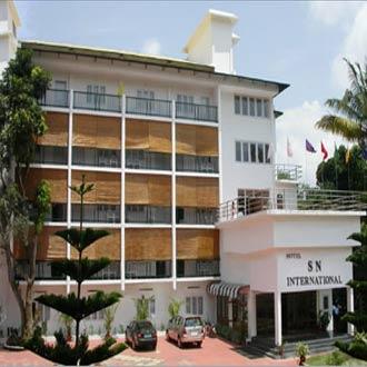 Hotel S N International Thekkady