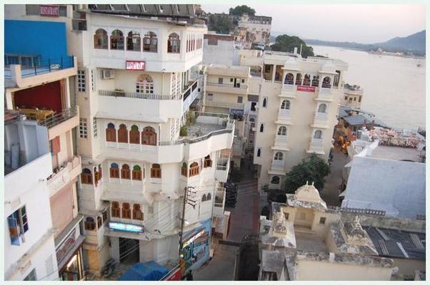 Lake Ghat Palace Udaipur