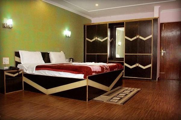 Hotel The Woodz