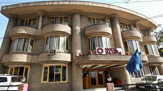 Hotel Basera Katra