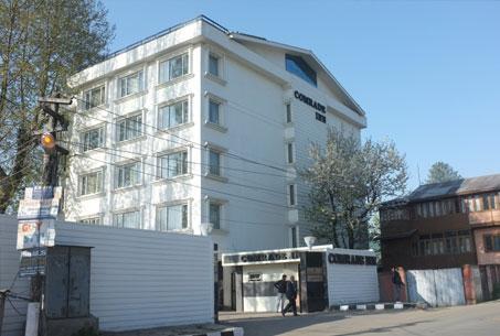 Hotel Comrade Inn