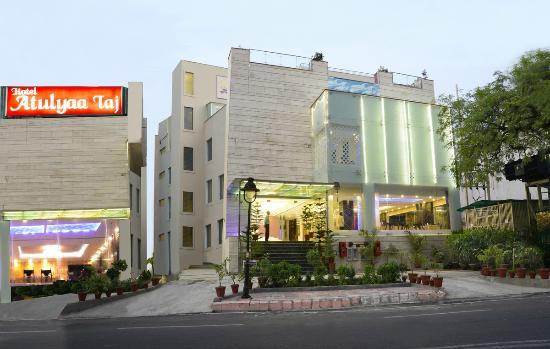 Hotel Atulyaa Taj Agra