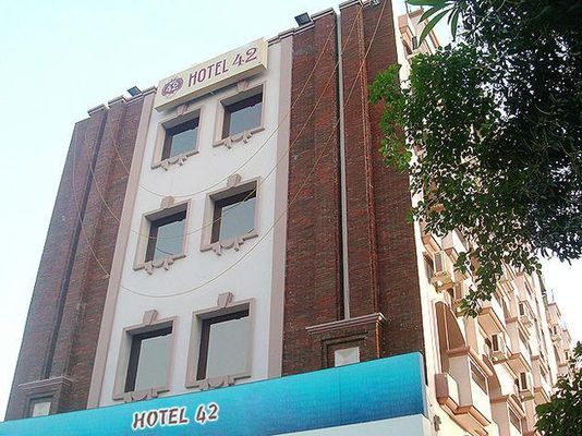 Hotel 42 The Mall Amritsar