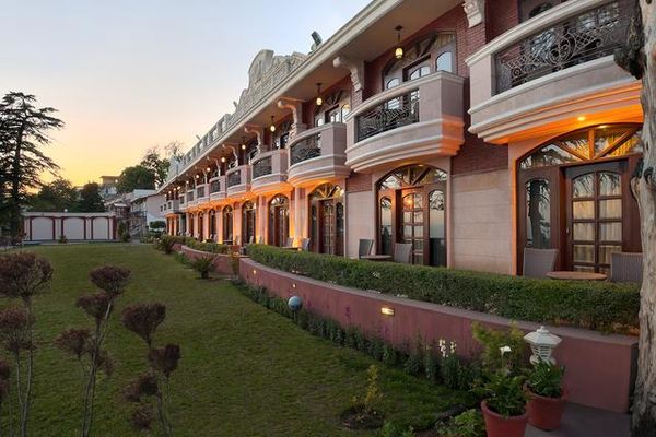 The Golden Palms Hotel & Spa