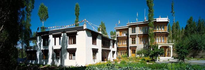 Reenam Hotel
