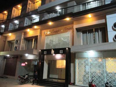 Hotel The Sapphire Grand