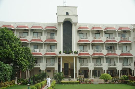 Hotel Surya Varanasi