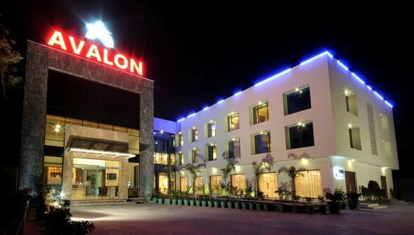 Avalon Hotel and Banquets