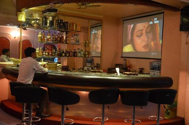 Hotel Samrat International